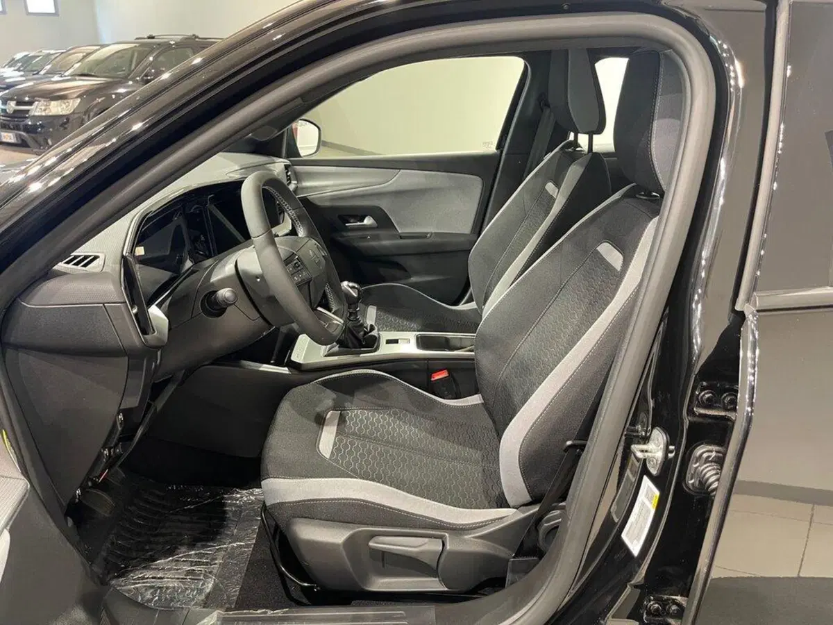 Opel Mokka nuova a Sondrio (10)