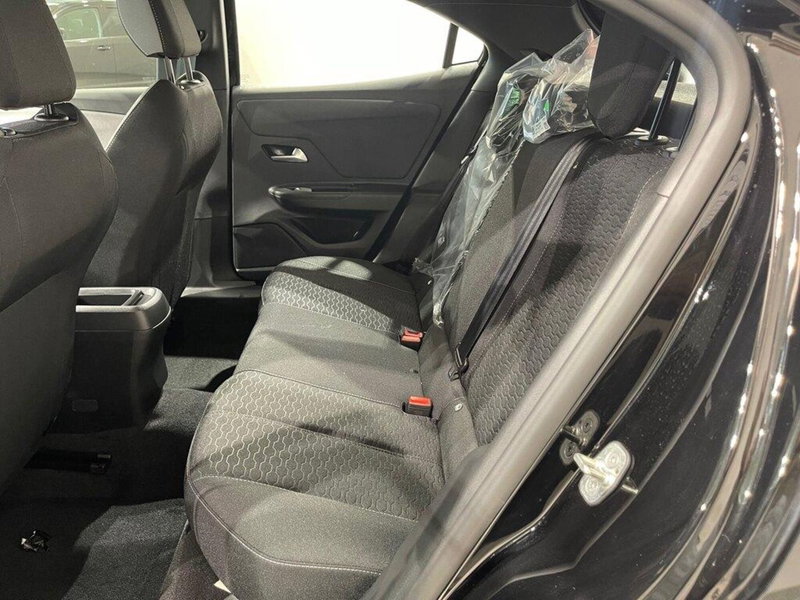 Opel Mokka nuova a Sondrio (11)