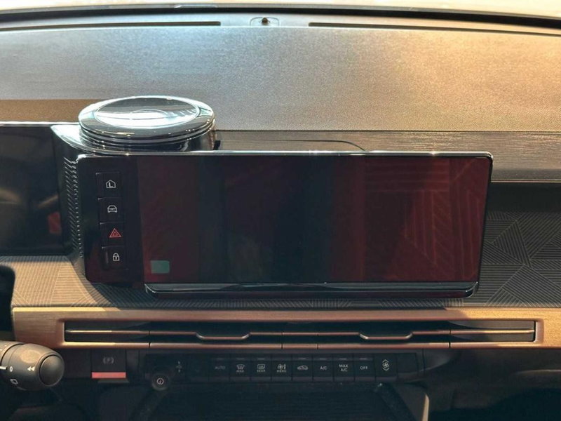 Lancia Ypsilon nuova a Sondrio (15)