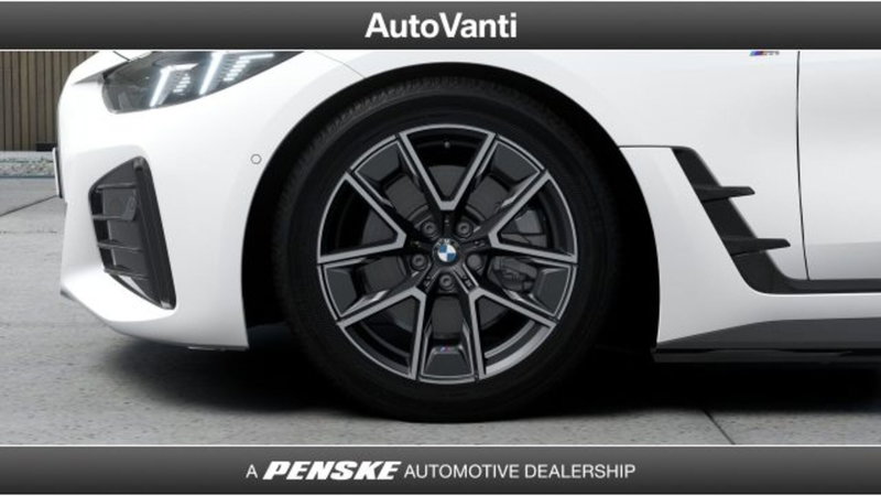 BMW i4 nuova a Bologna (6)