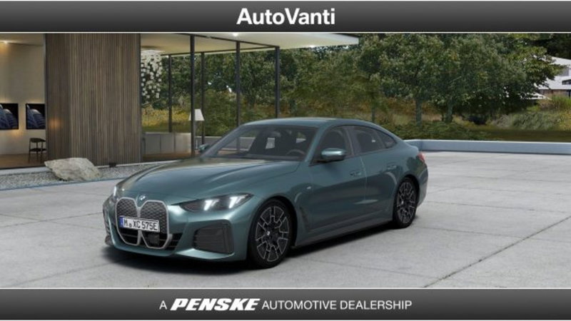 BMW i4 nuova a Bologna