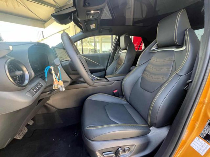 Toyota Toyota C-HR usata a Sassari (9)