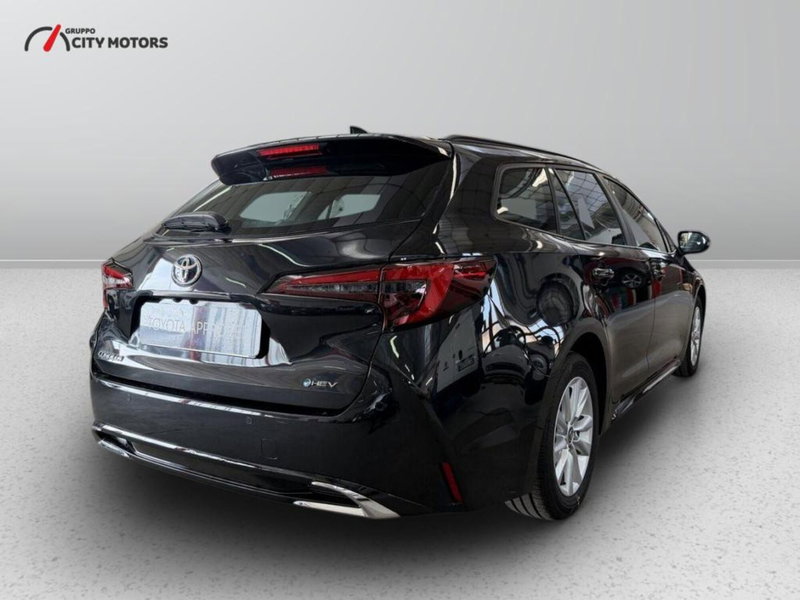 Toyota Corolla Touring Sports nuova a Monza e Brianza (6)