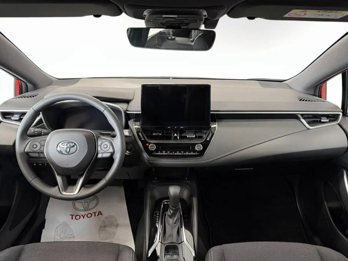 Toyota Corolla Touring Sports nuova a Monza e Brianza (8)