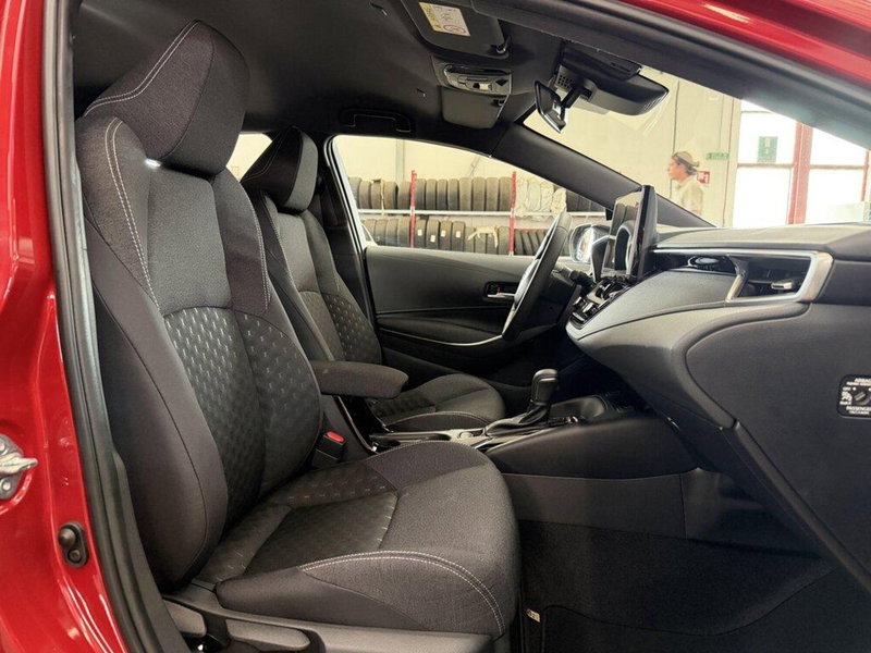 Toyota Corolla Touring Sports nuova a Monza e Brianza (9)