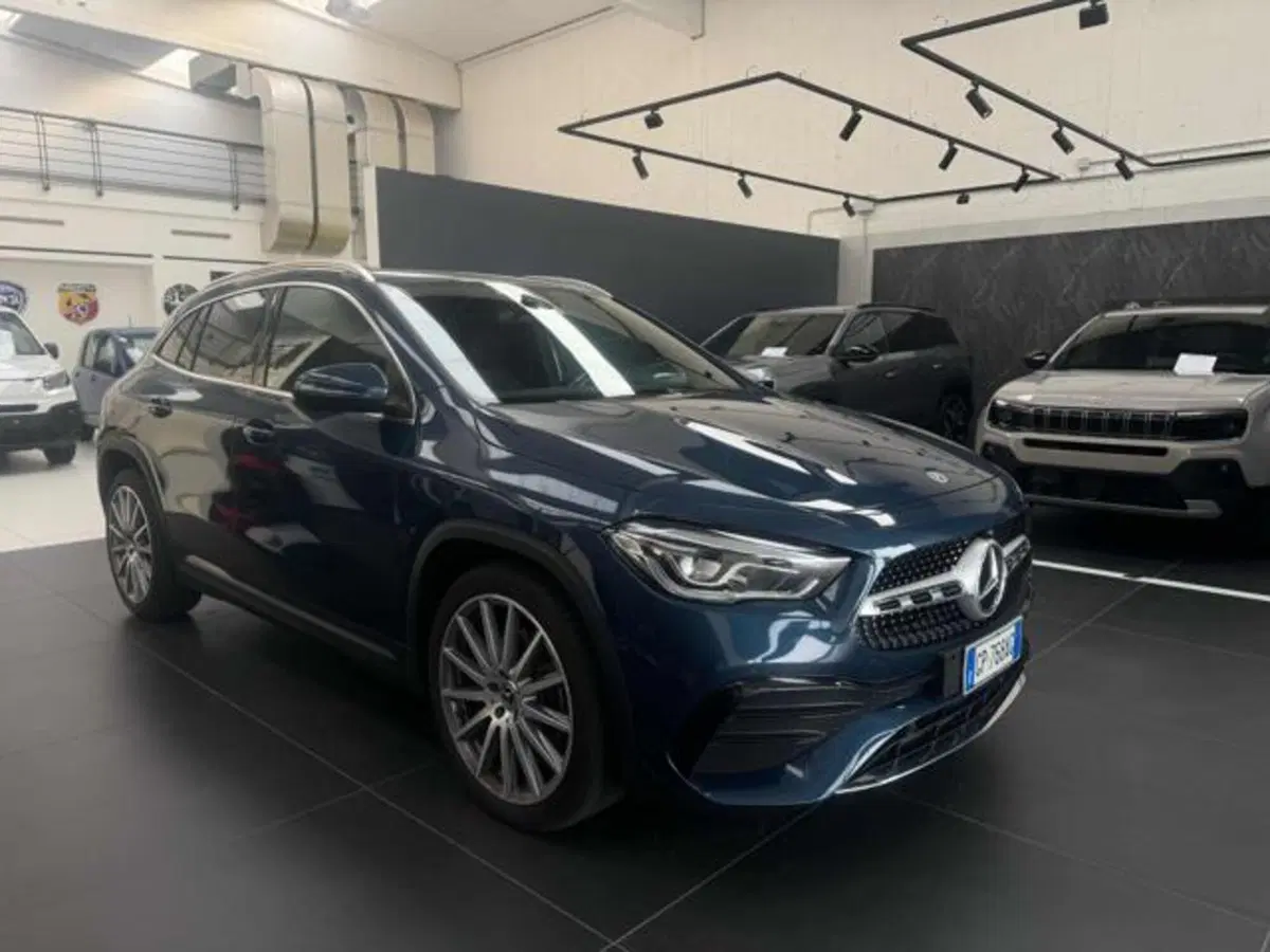 Mercedes-Benz GLA SUV usata a Vercelli