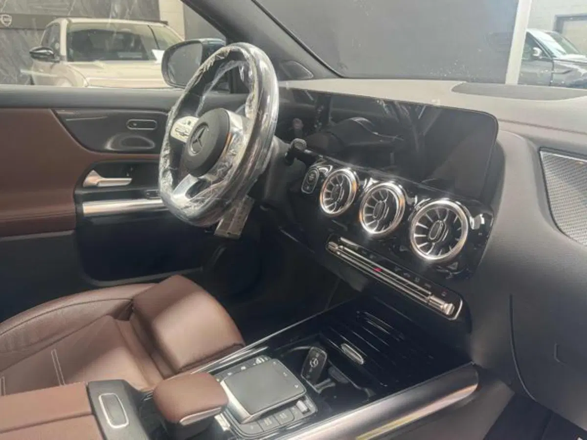 Mercedes-Benz GLA SUV usata a Vercelli (15)