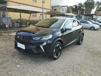 Renault Captur TCe 90 CV Techno del 2025 usata a Palermo