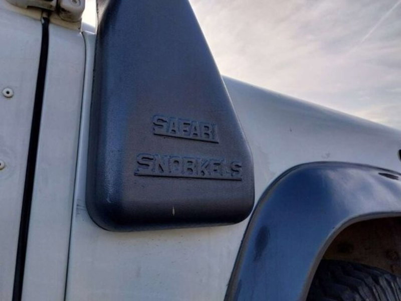 Land Rover Defender usata a Firenze (9)