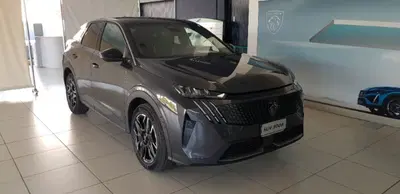 Peugeot 3008 1.2 hybrid Allure Business 145cv e-dcs6 del 2025 usata a Pordenone