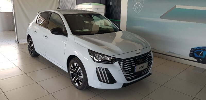 Peugeot 208 nuova a Pordenone