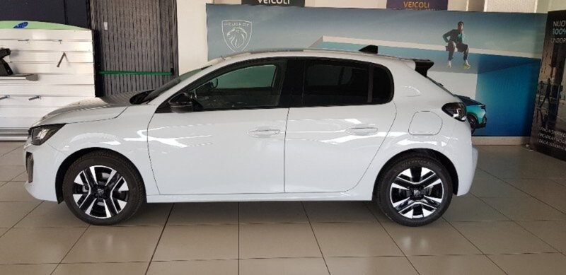 Peugeot 208 nuova a Pordenone (7)