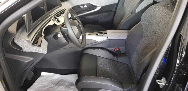 Peugeot 5008 nuova a Pordenone (11)