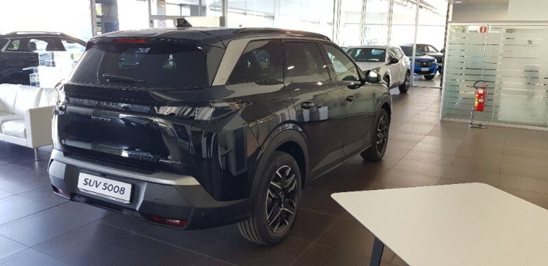 Peugeot 5008 nuova a Pordenone (6)