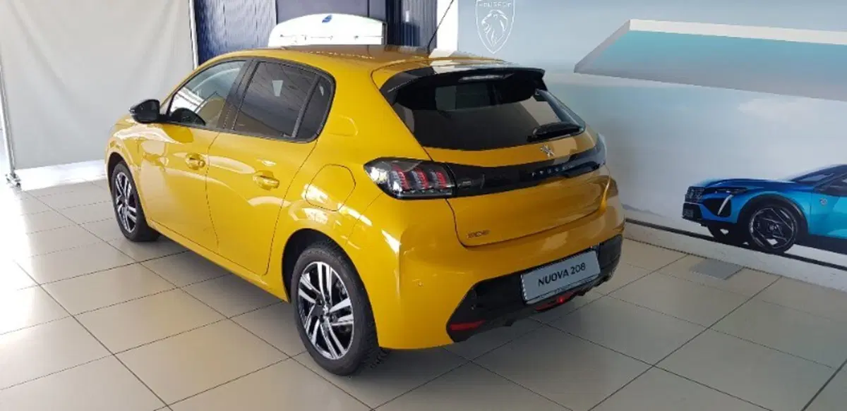 Peugeot 208 usata a Pordenone (4)