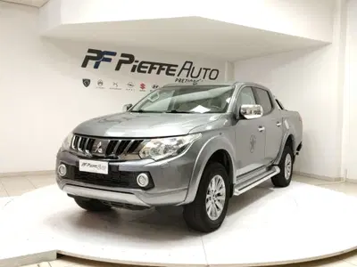 Mitsubishi L200 2.4 DI-D/154CV Double Cab Intense del 2017 usata a Teramo