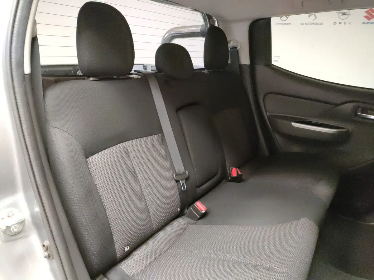 Mitsubishi L200 usata a Teramo (14)