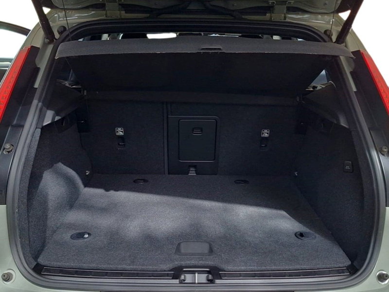 Volvo XC40 usata a Bari (15)