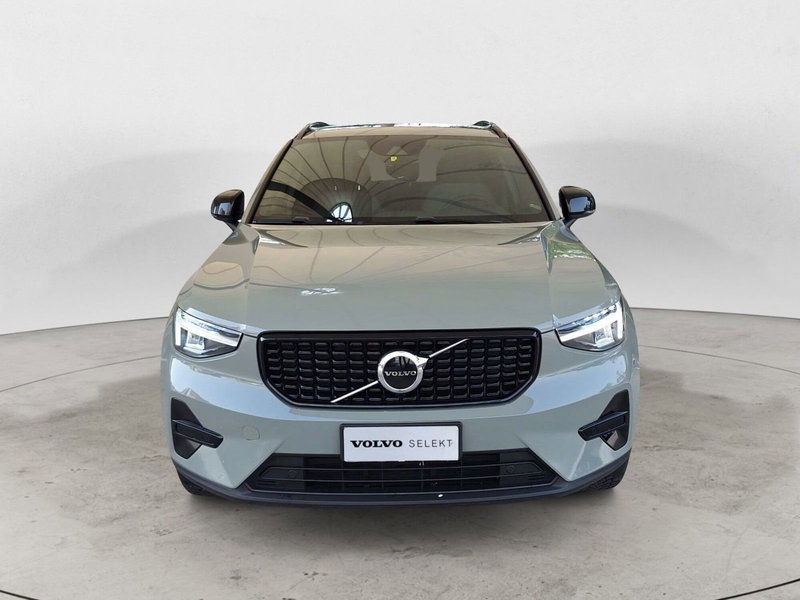Volvo XC40 usata a Bari (3)
