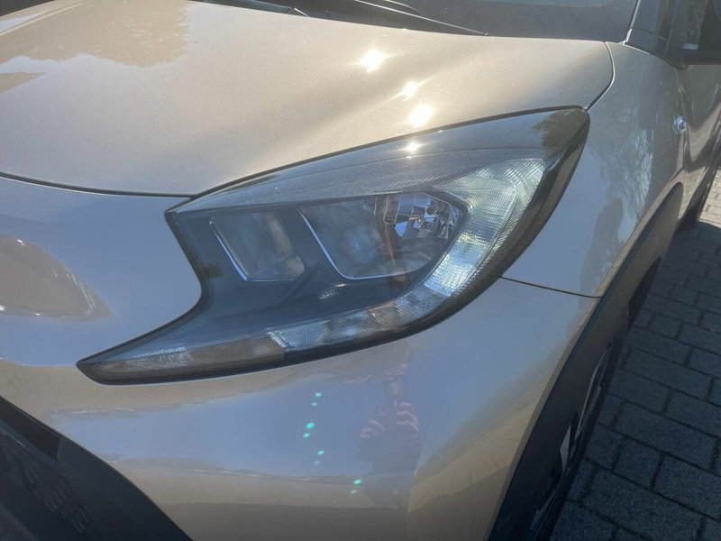 Toyota Aygo X usata a Lecco (13)