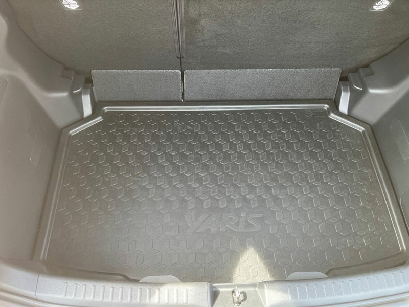 Toyota Yaris usata a Lecco (5)