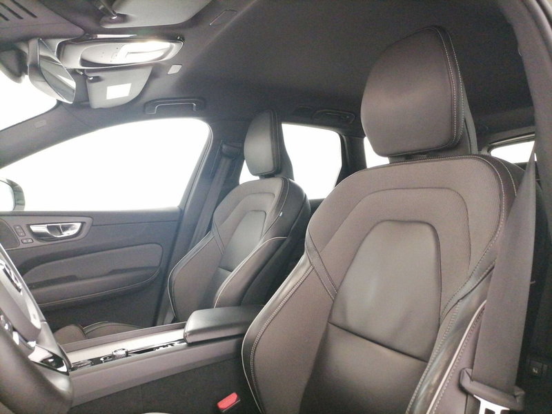 Volvo XC60 usata a Roma (13)