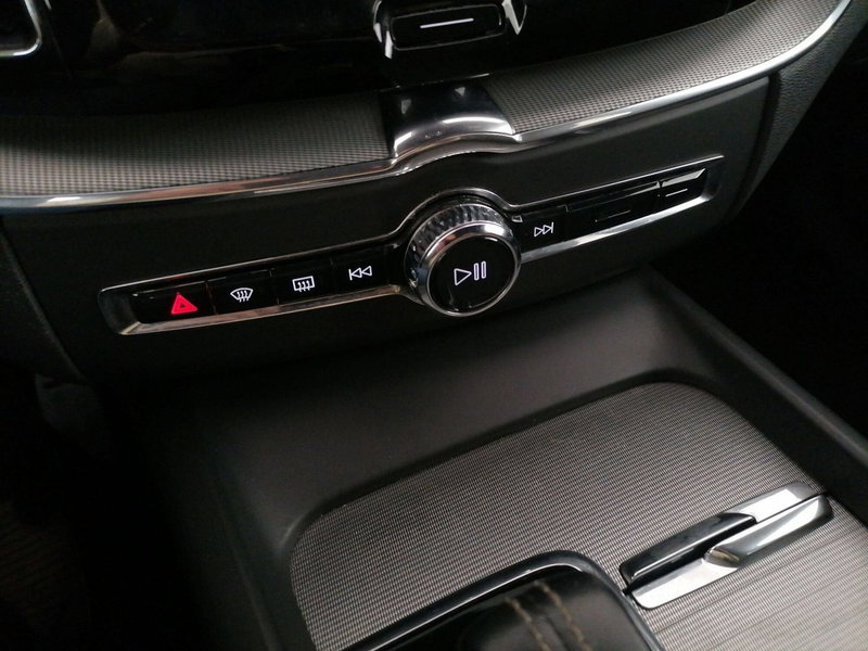 Volvo XC60 usata a Roma (20)