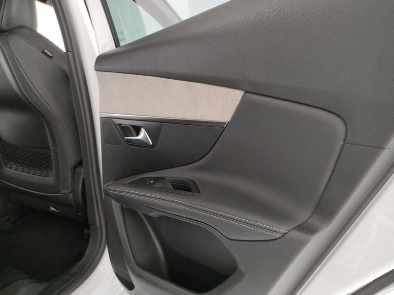 Peugeot 3008 usata a Caserta (11)