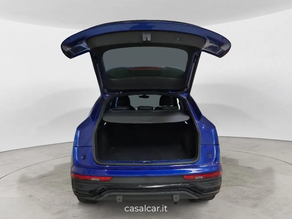 Audi Q4 Sportback usata a Salerno (7)