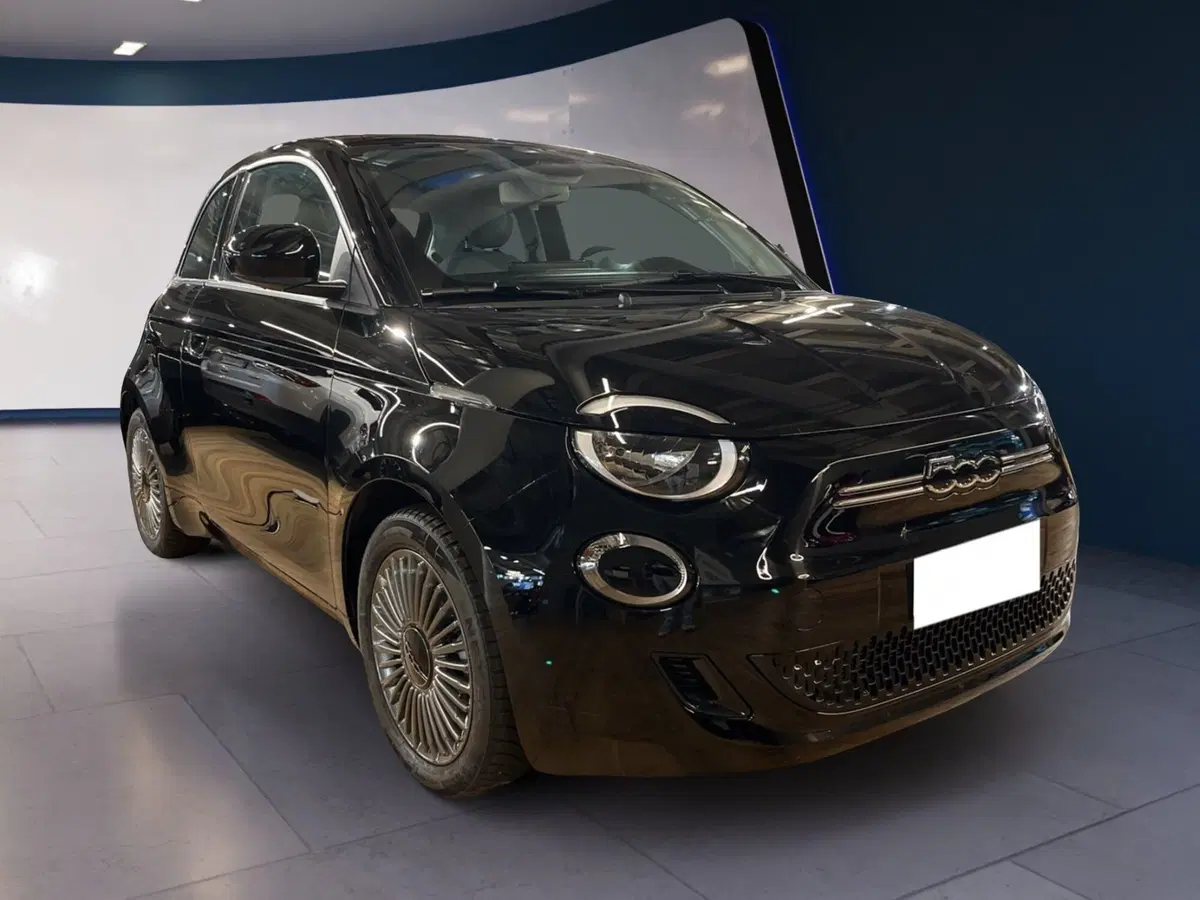 Fiat 500 Cabrio usata a Torino (2)