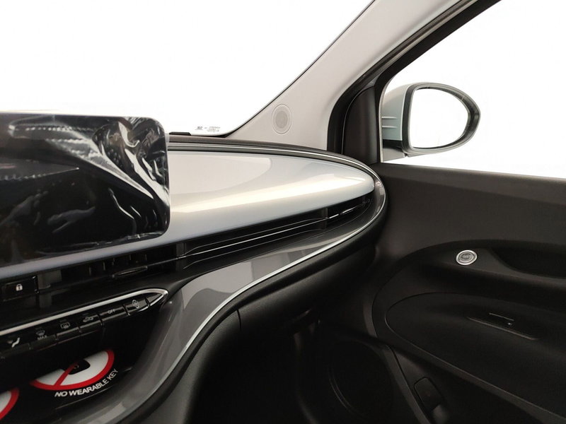 Fiat 500 Cabrio nuova a Caserta (20)