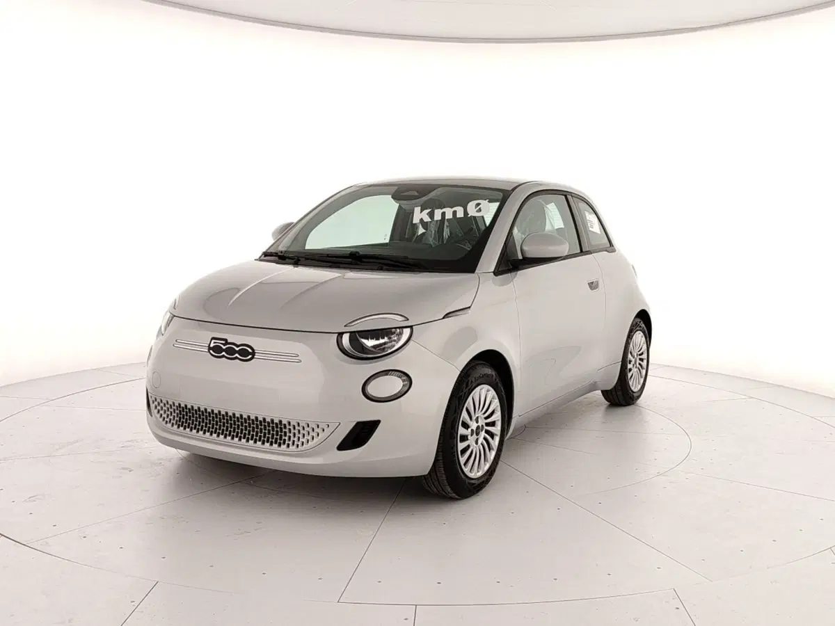 Fiat 500 Cabrio nuova a Caserta (3)