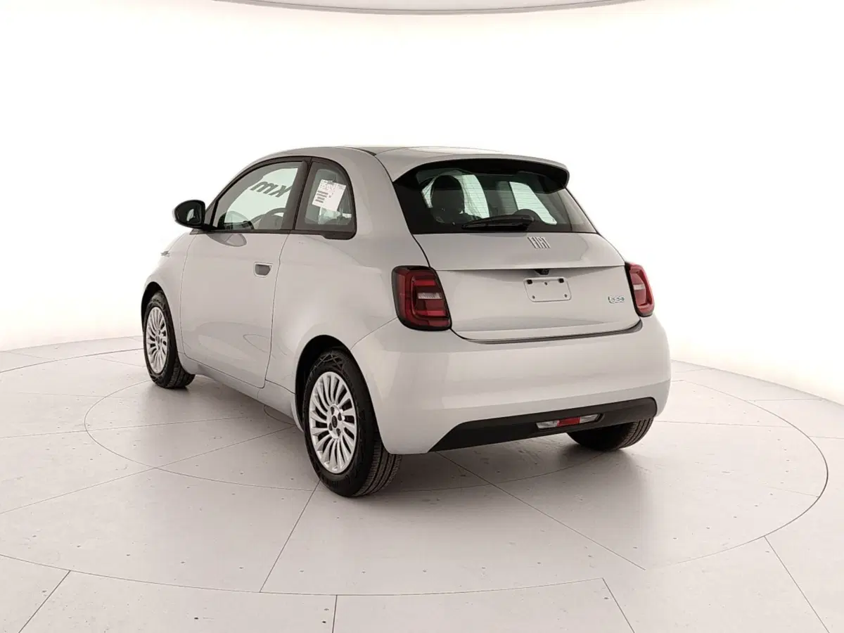 Fiat 500 Cabrio nuova a Caserta (4)