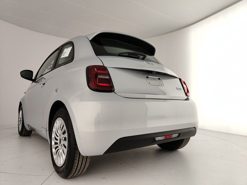 Fiat 500 Cabrio nuova a Caserta (9)