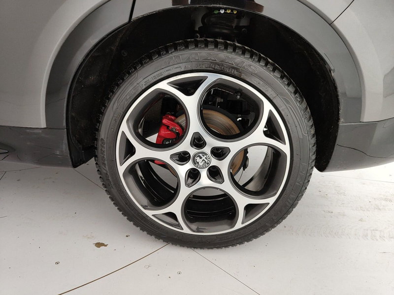 Alfa Romeo Tonale usata a Caserta (11)