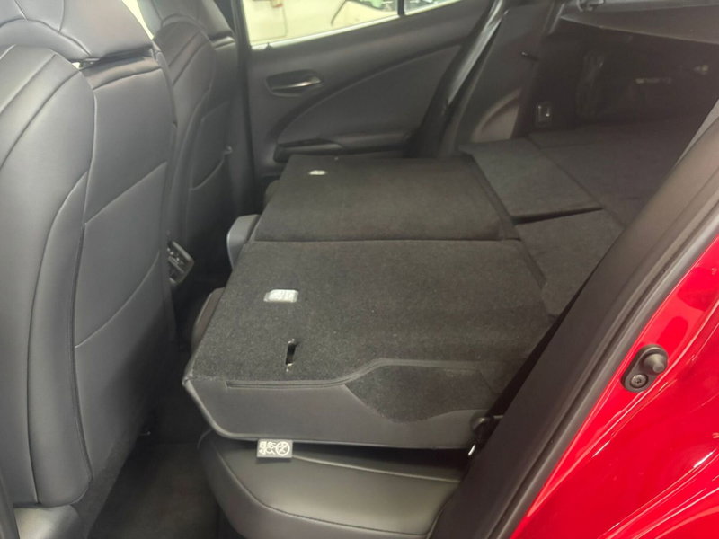 Lexus UX usata a Vicenza (15)