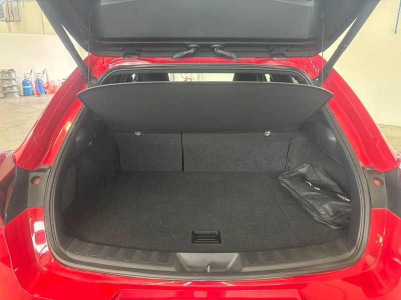 Lexus UX usata a Vicenza (17)