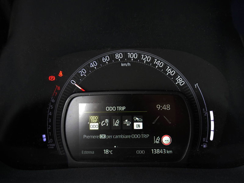 Toyota Aygo X usata a Treviso (12)