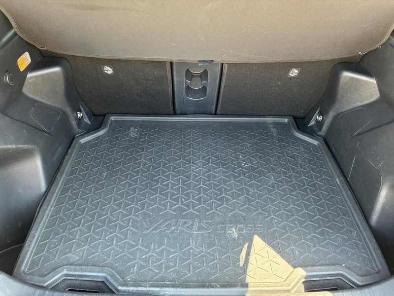 Toyota Yaris Cross usata a Prato (11)