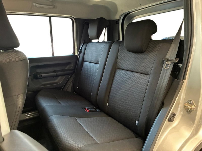 Suzuki Jimny nuova a Prato (10)