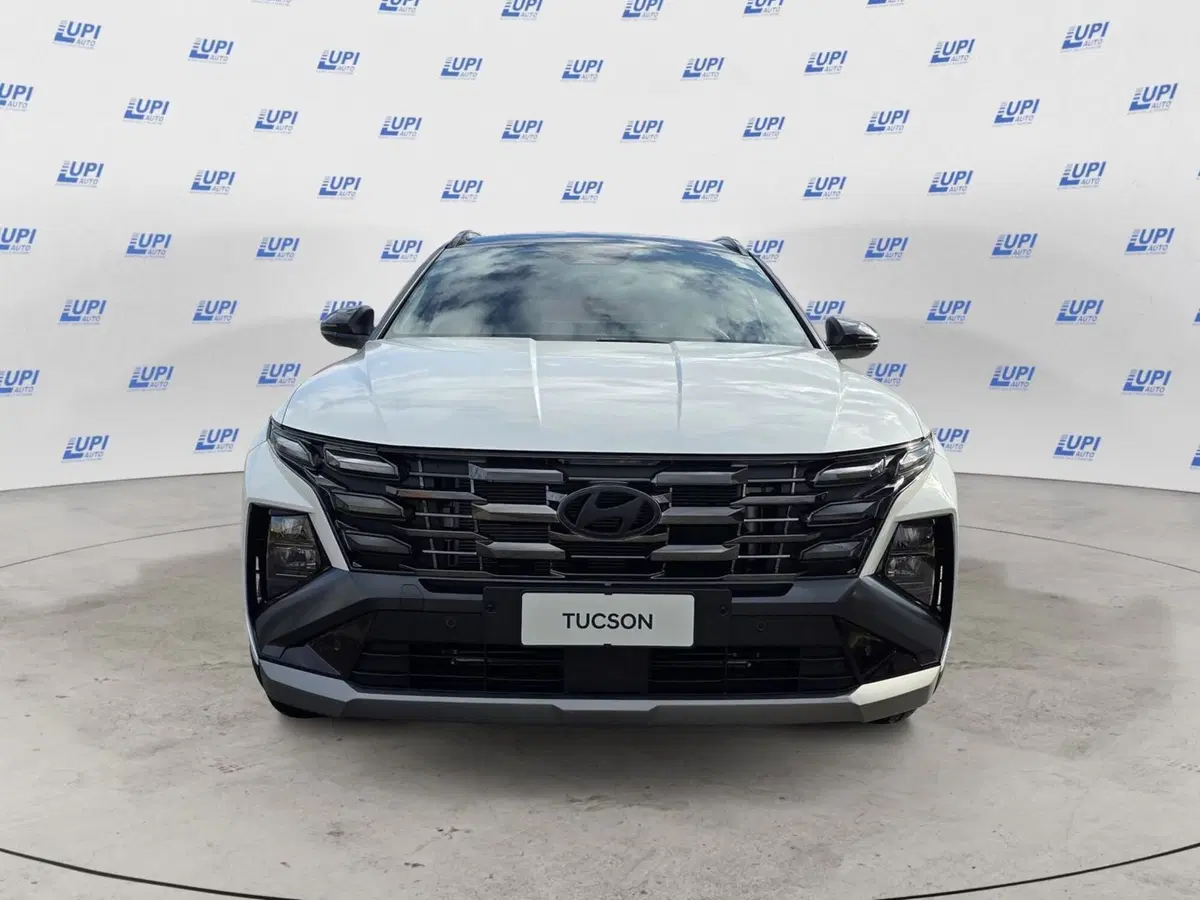 Hyundai Tucson nuova a Pistoia (2)