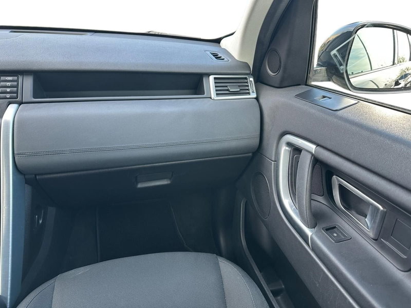 Land Rover Discovery Sport usata a Pistoia (11)