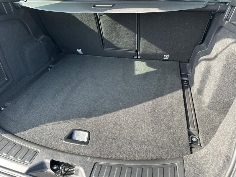 Land Rover Discovery Sport usata a Pistoia (9)