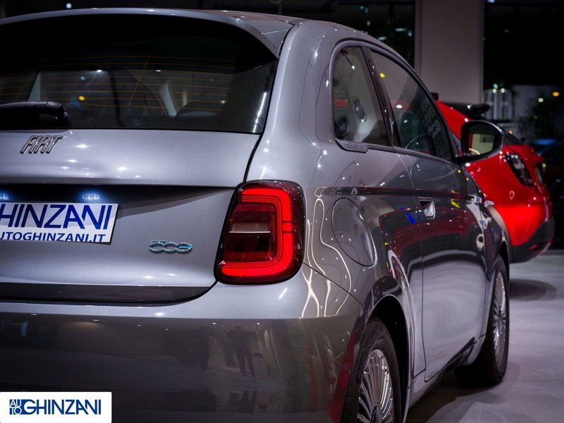 Fiat 500 Cabrio nuova a Bergamo (18)