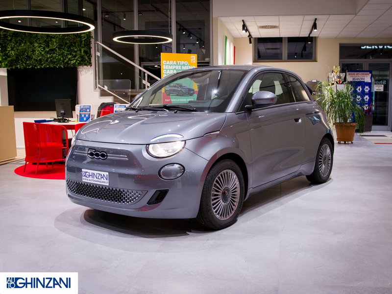 Fiat 500 Cabrio nuova a Bergamo (2)