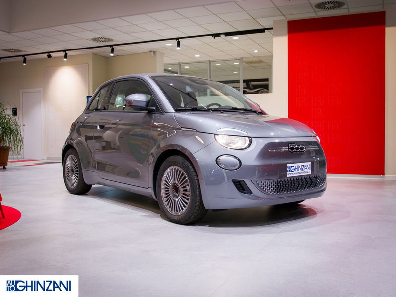 Fiat 500 Cabrio nuova a Bergamo (4)