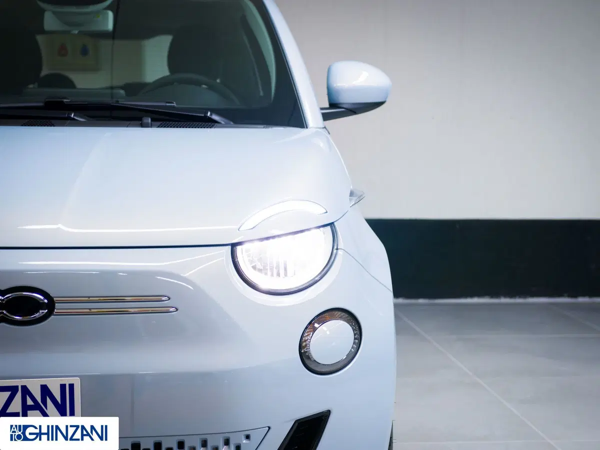 Fiat 500 Cabrio nuova a Bergamo (15)