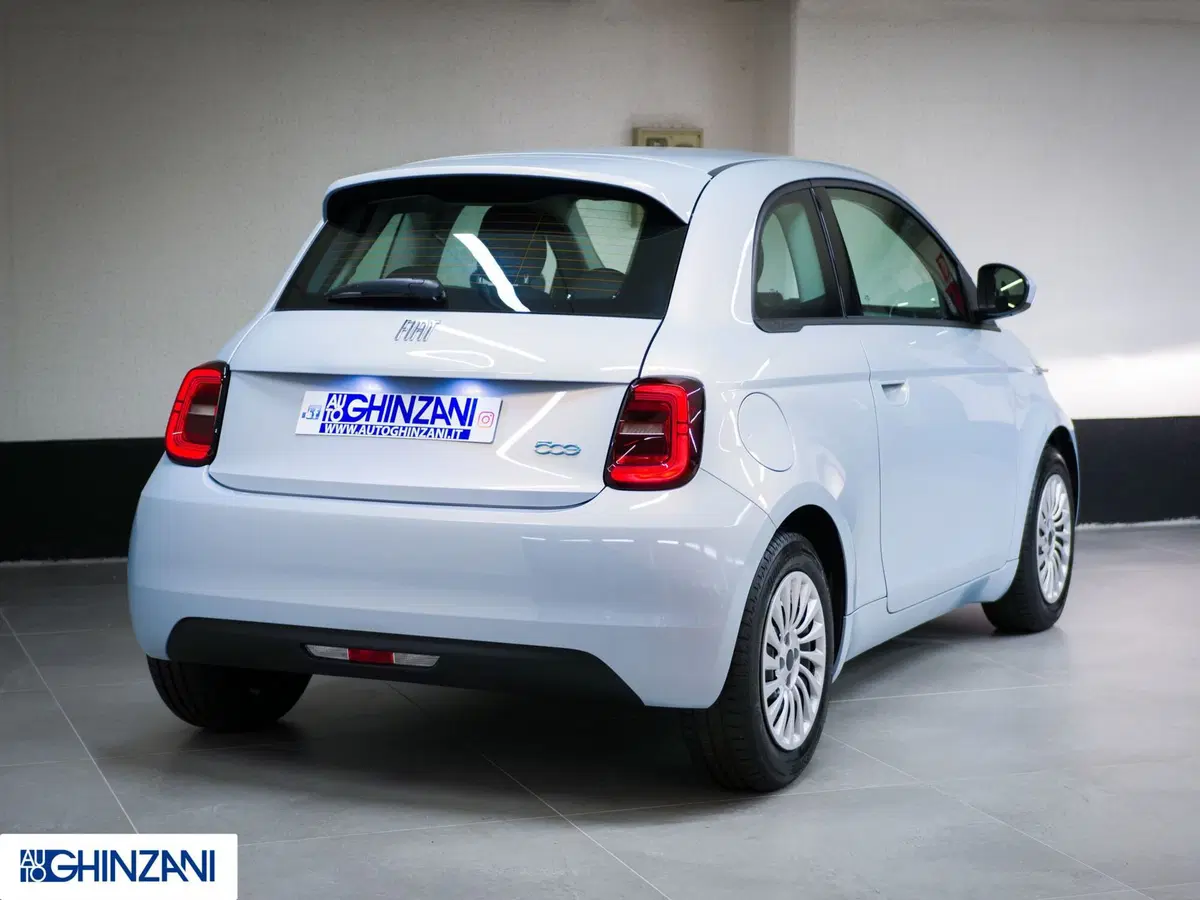 Fiat 500 Cabrio nuova a Bergamo (7)