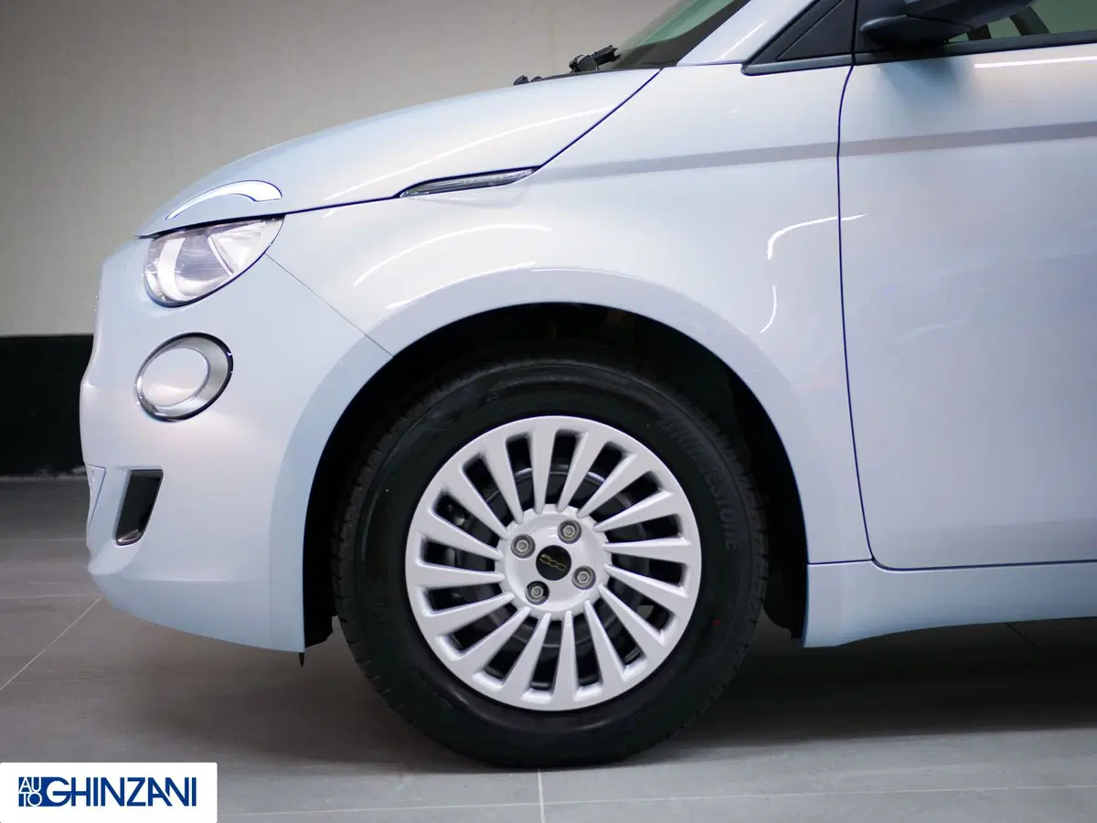 Fiat 500 Cabrio nuova a Bergamo (8)