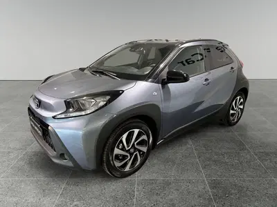 Toyota Aygo X 1.0 VVT-i 72 CV 5p. Undercover S-CVT del 2024 usata a Milano